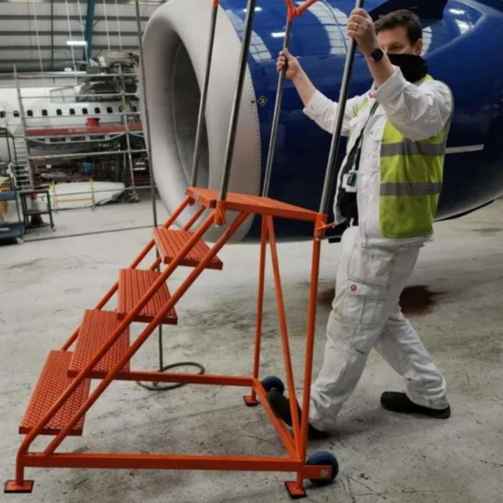 Escaleras Mantenimiento Aeronáutico